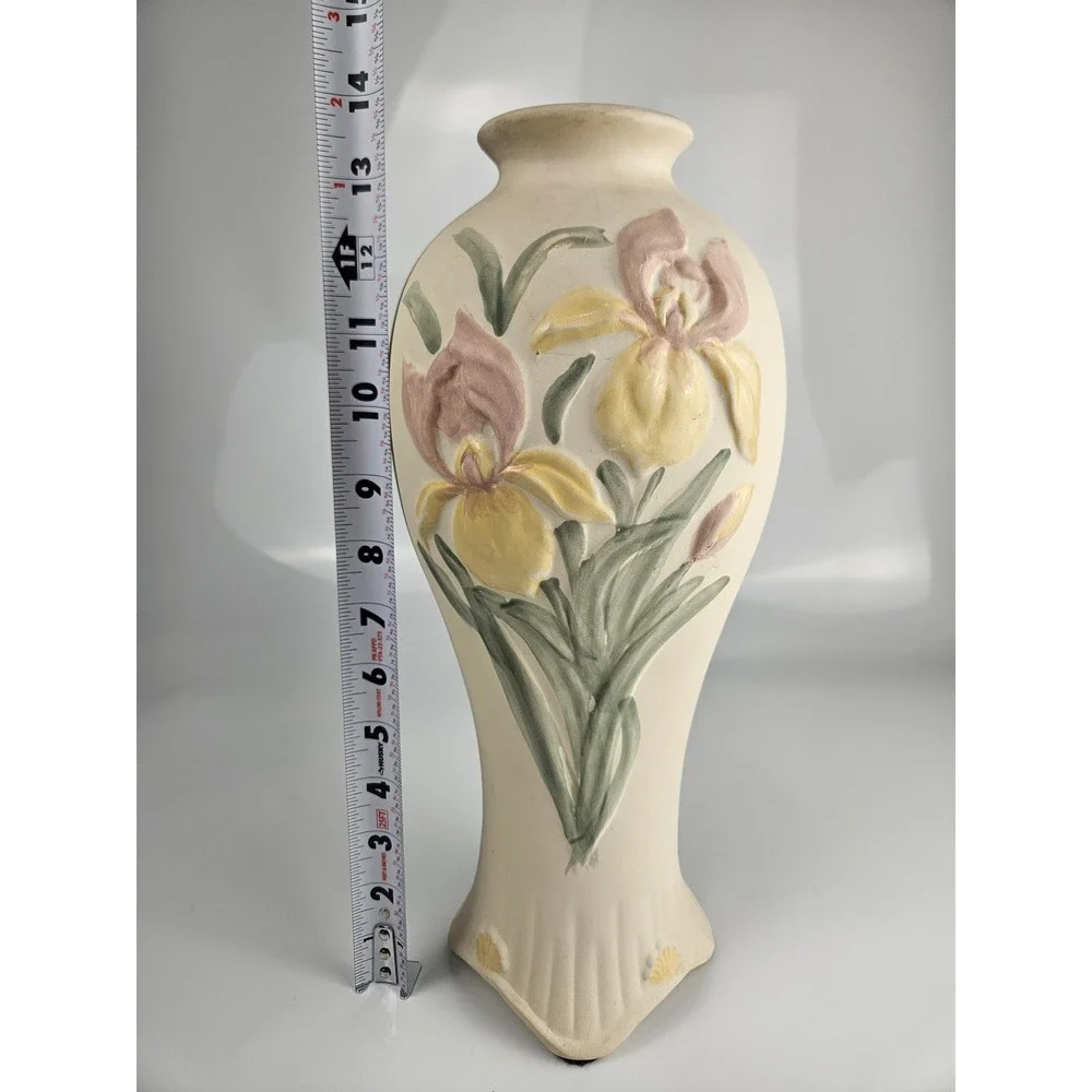 Vtg Harris Potteries Ceramic Vase Embossed Iris Flowers‎ Cream Floral Home Decor